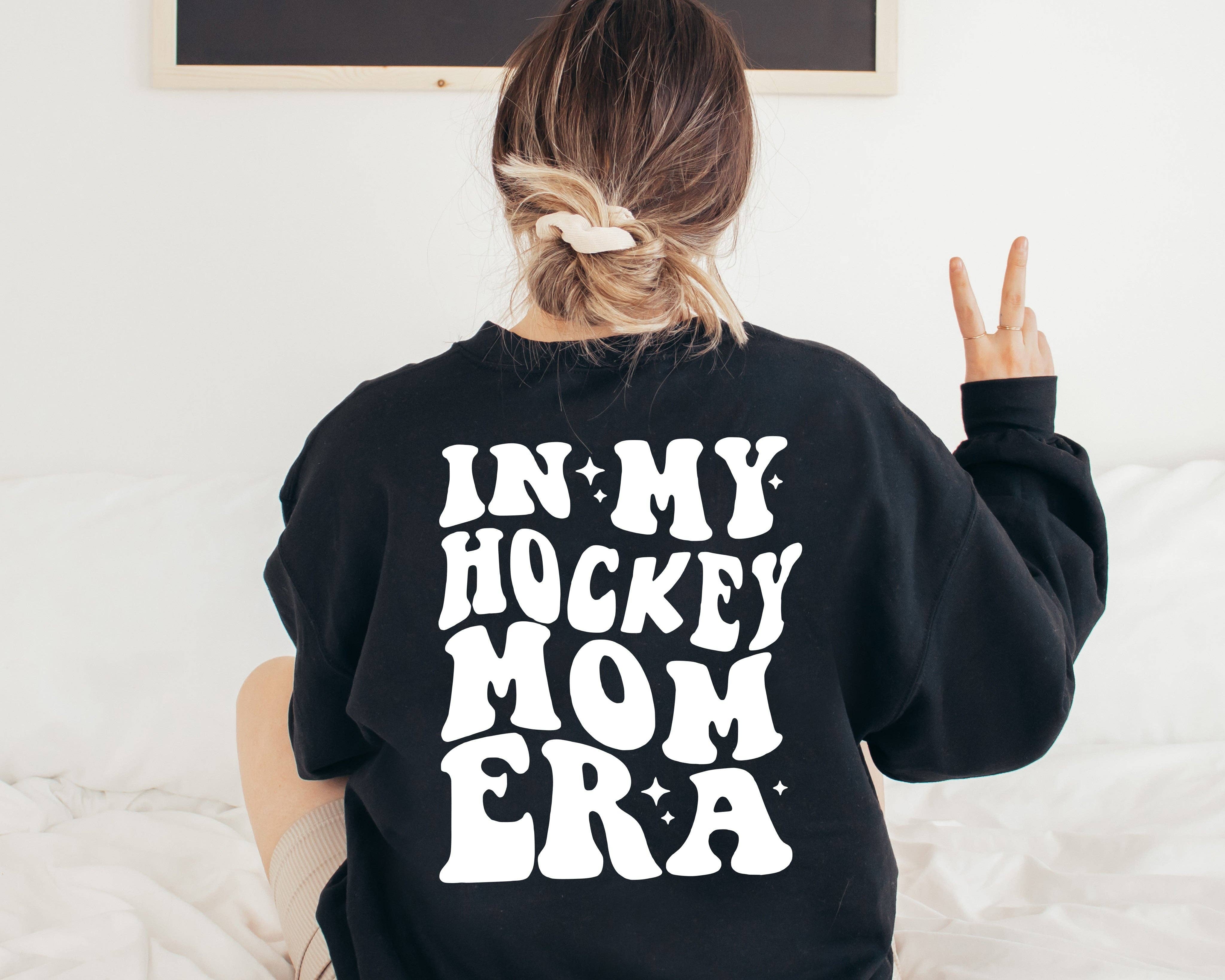 Oakbury Designs - Vendita all'ingrosso Felpa stampata - Unisex - Hockey Mom Era1