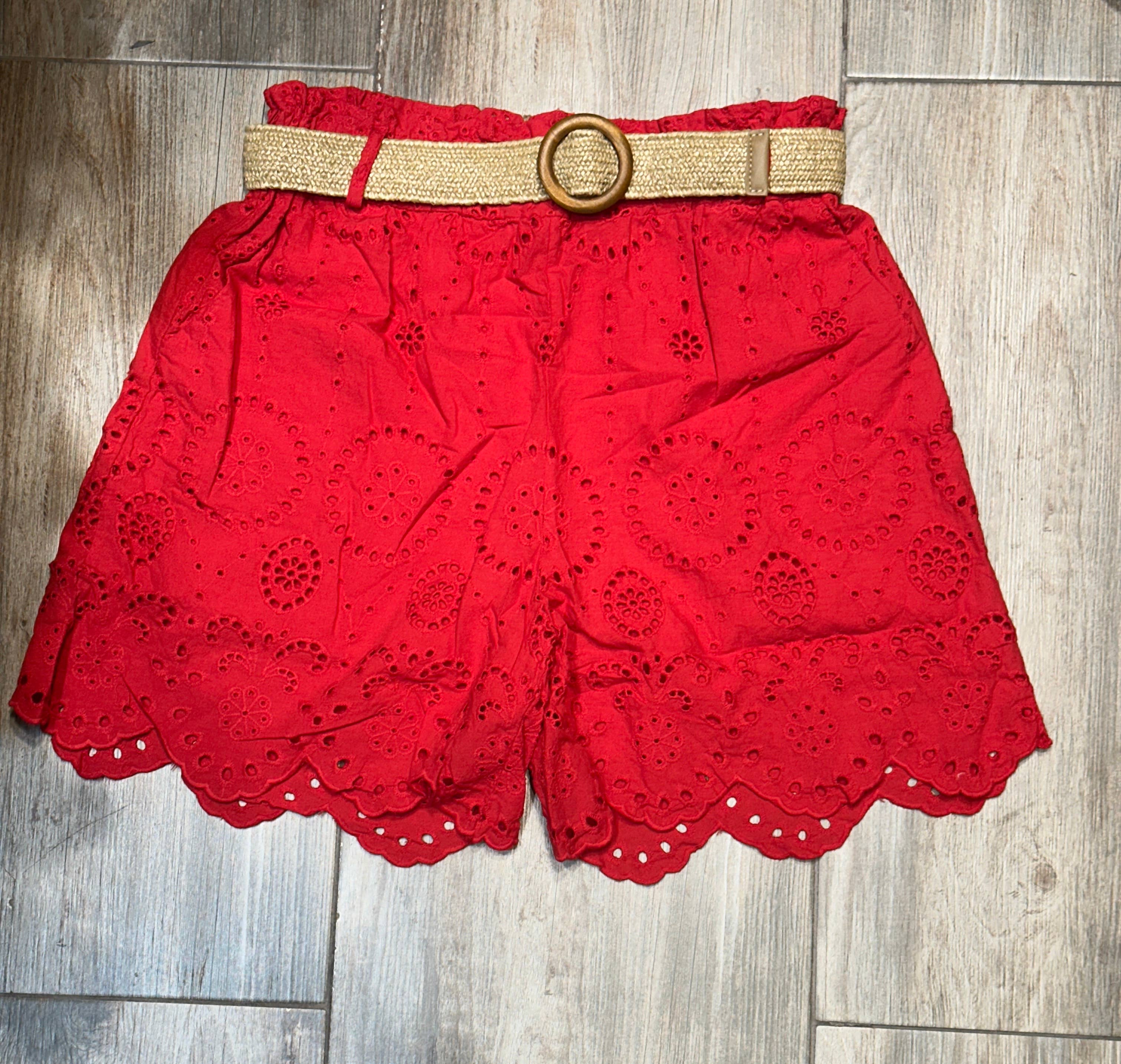 LÉA & LUC - Wholesale Shorts - Women's - Broderie anglaise shorts in 100% cotton REF. 250225