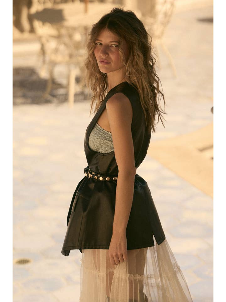 Promesa USA - Wholesale Outerwear Vest - Women's - Faux Leather Snap-Front Vest11