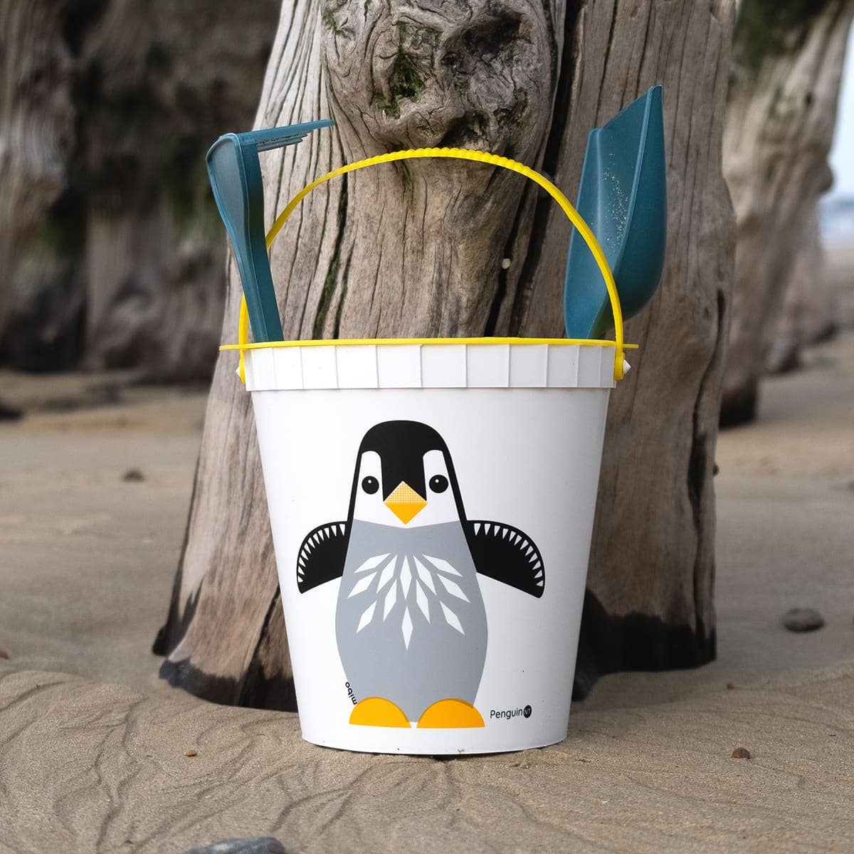 Coq En Pate - Wholesale Beach/Pool Toy - Kids & Baby - Eco-friendly children's beach toy, made in FR - Penguin4