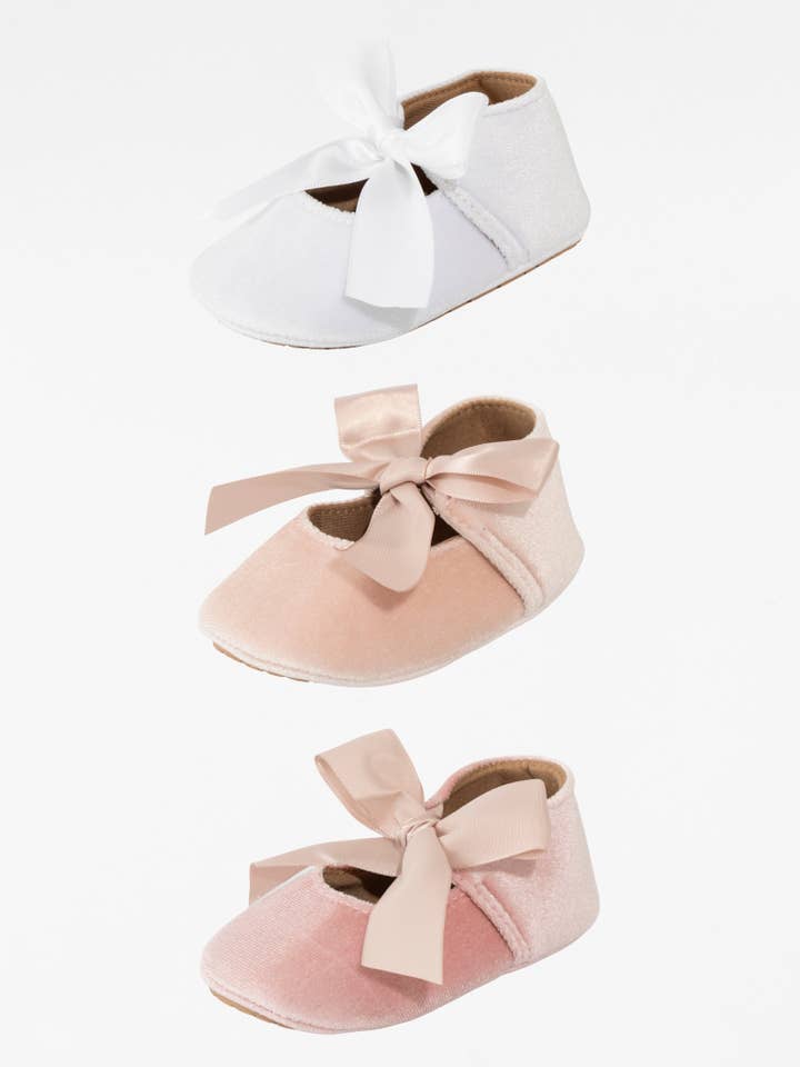 Marie Nicole Clothing - Wholesale Crib Shoes - Baby - Velvet Ribbon Bow Baby Shoe White1