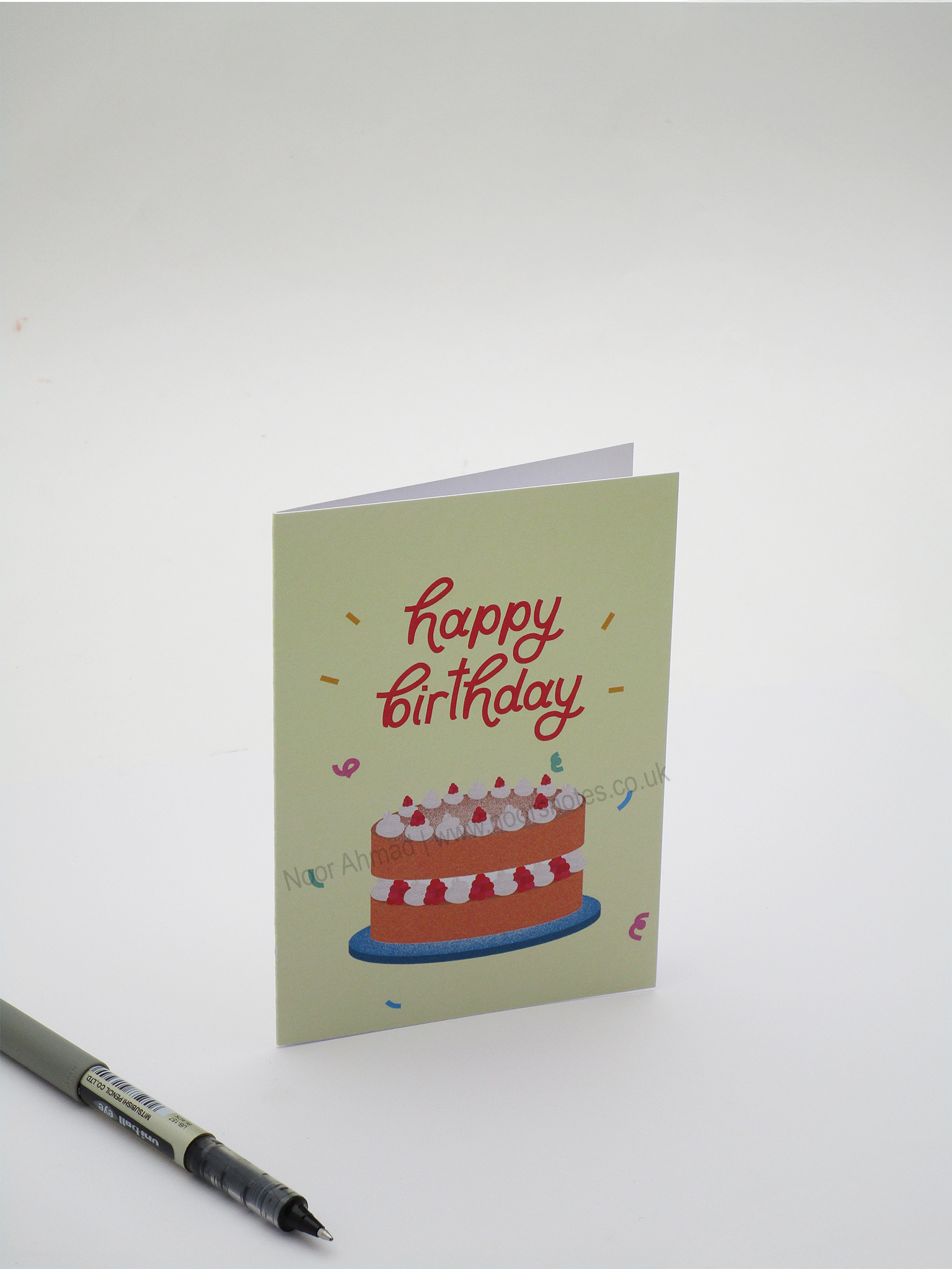Noor's Notes - Wholesale Birthday card - Happy Birthday Victoria Sponge Cake with Icing Greeting Card2
