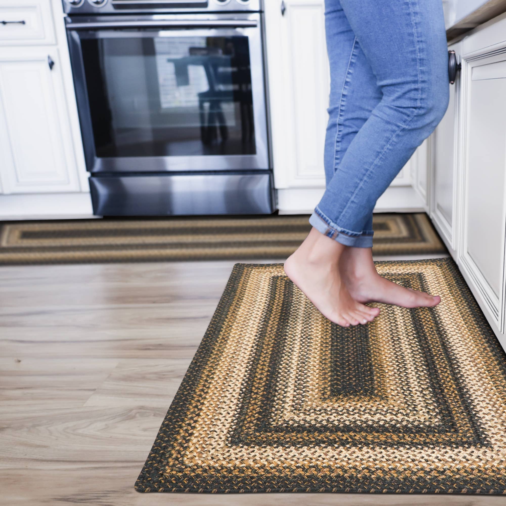 Homespice Decor – wholesale Area rug – Kilimanjaro Non-Shedding Jute Braided Rugs, Black and Tan8