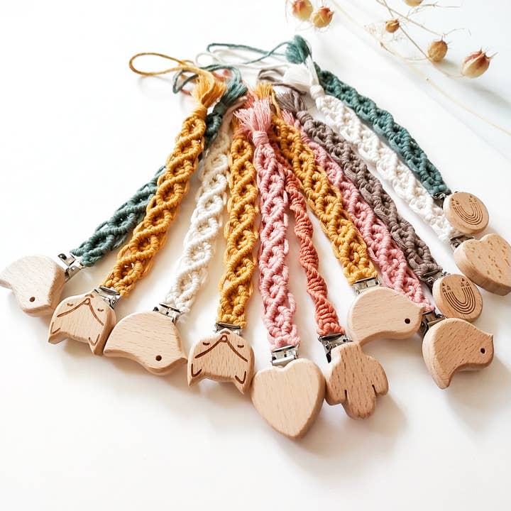 Honorine&Jean – wholesale Pacifier clip – Baby – Wooden Clip Pacifier Clip
