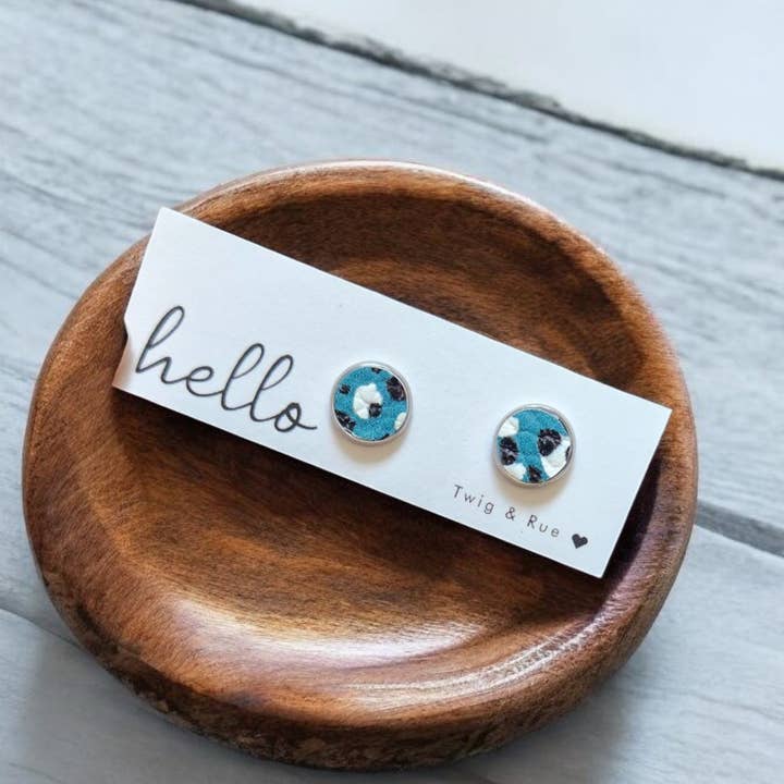 Twig & Rue boutique – Brincos de pino por atacado – Alças de botão em couro | Coleção de padrões9
