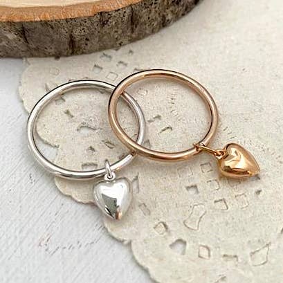 Anello pendente a forma di cuore per la vendita all'ingrosso da parte di Isabelle Grace Jewelry