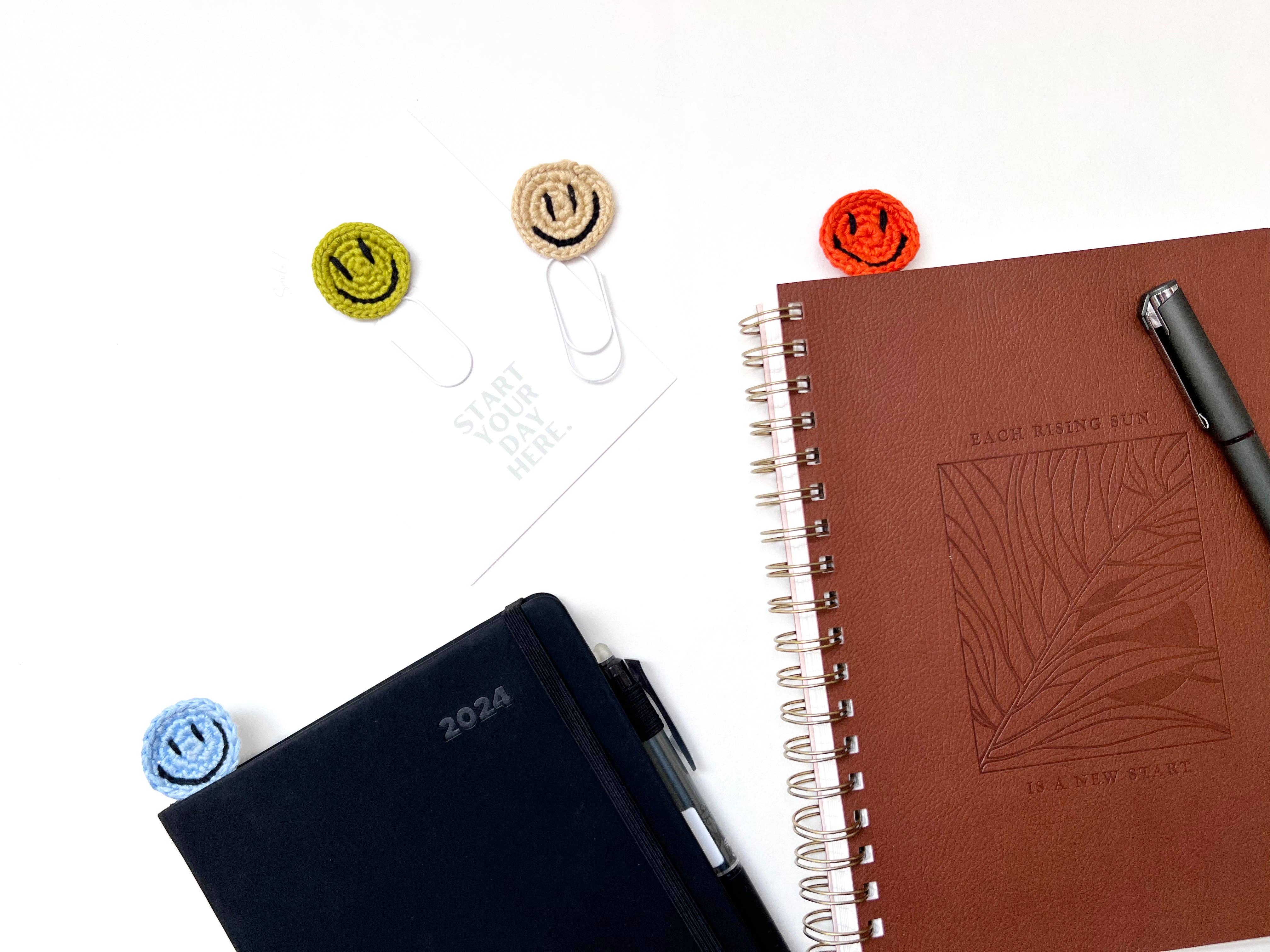 Impactful Market - Wholesale Bookmark - Happy Face Paperclip Bookmark7