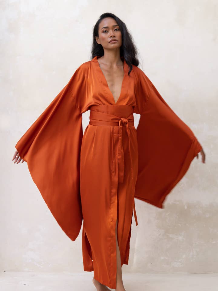 Bata larga de satén de seda para mujer, kimono y ropa de noche para venta al por mayor de IDENTITY LINGERIE