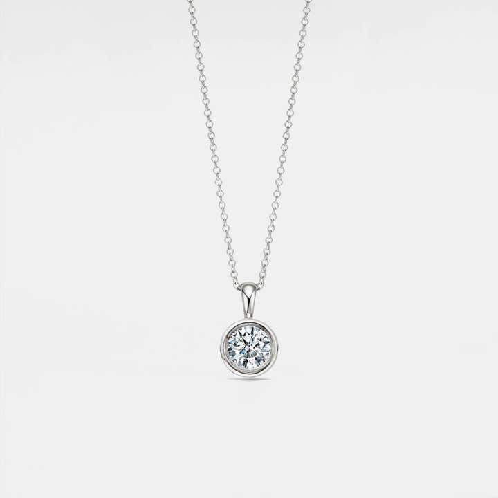 Perimade & Co. LLC – wholesale Hänge-/berlockhalsband – Solitaire rund moissanithalsband i 925 sterlingsilver2