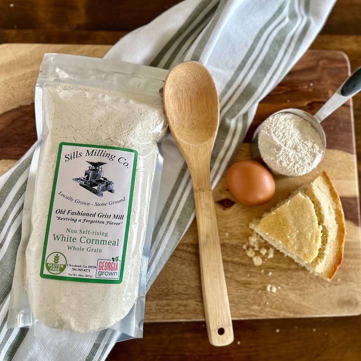 White Non Self-rising Cornmeal for wholesale by Sills Milling Co