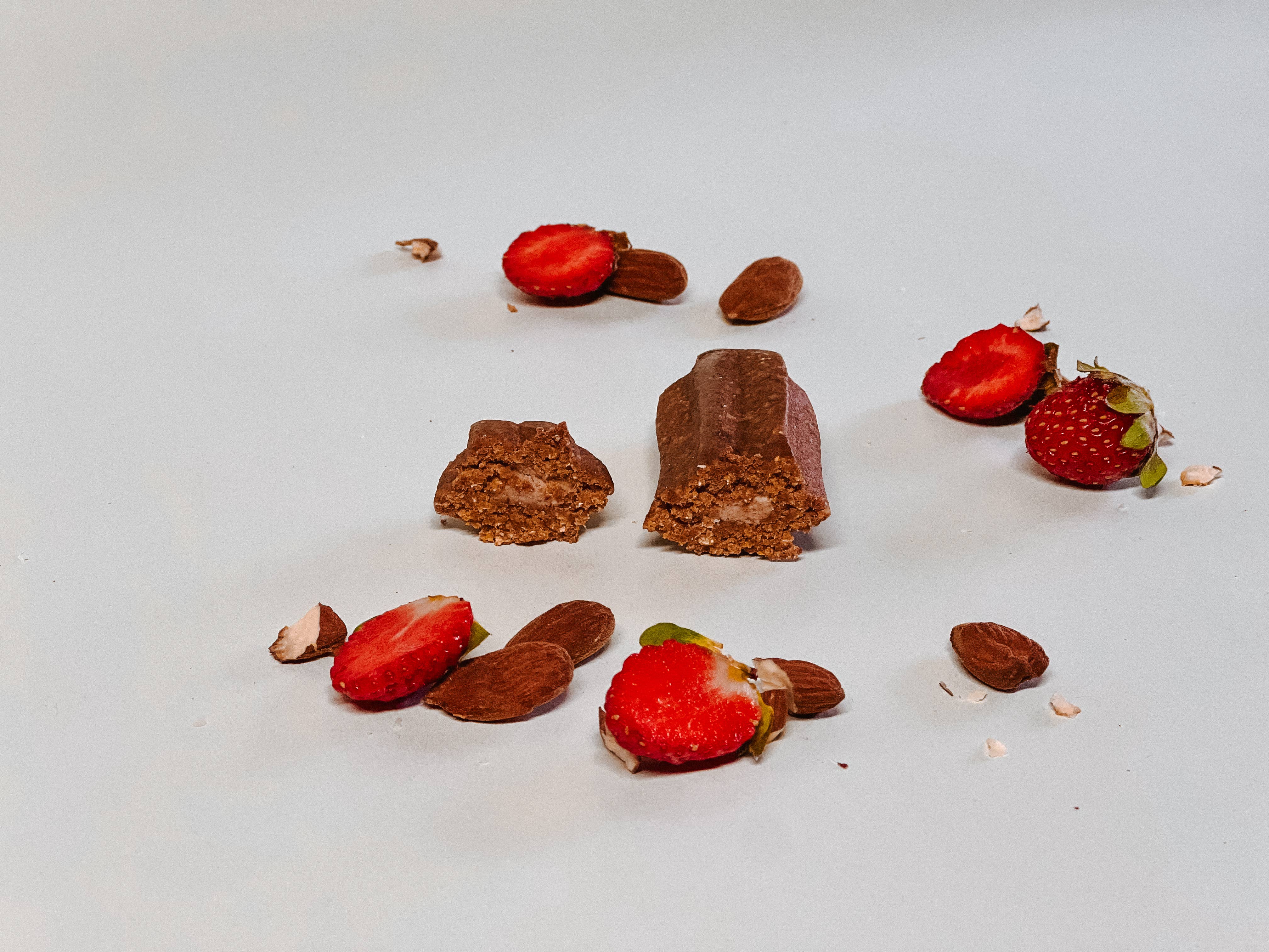 BENEFEAT - Wholesale Fruit Snacks - Organic Almond Protein Churro with Strawberry filling without gluten4