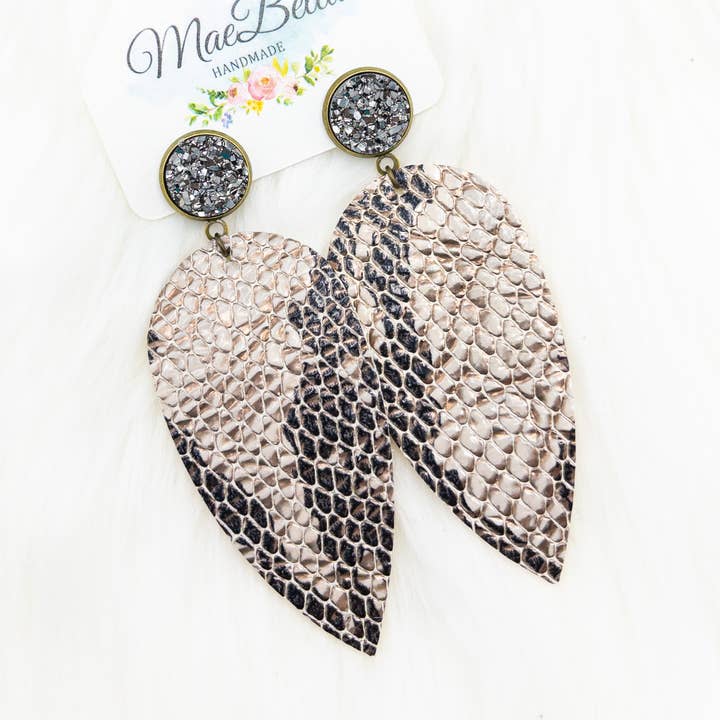 Pendientes de piel Stud Drop Coach Leather para venta al por mayor de Hazel Hill ~MaeBella~