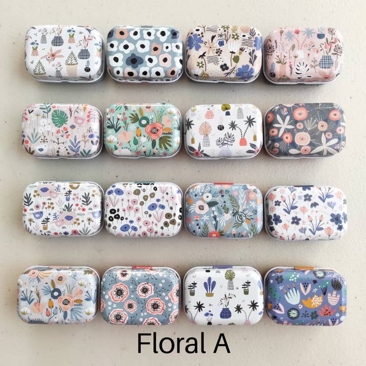 SChandworks - Wholesale Embroidery/Cross Stitch Supplies - Small Magnetic Needle Case