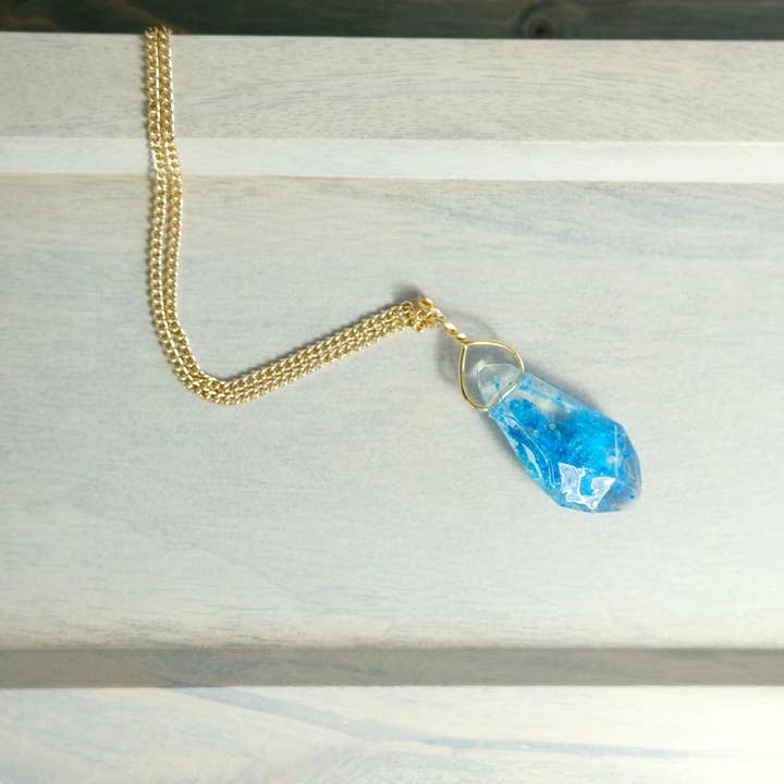 BlueButterflyBazaar - Wholesale Halskettinghanger - Ben Solo's Kyber kristallen ketting Star Wars cadeau2