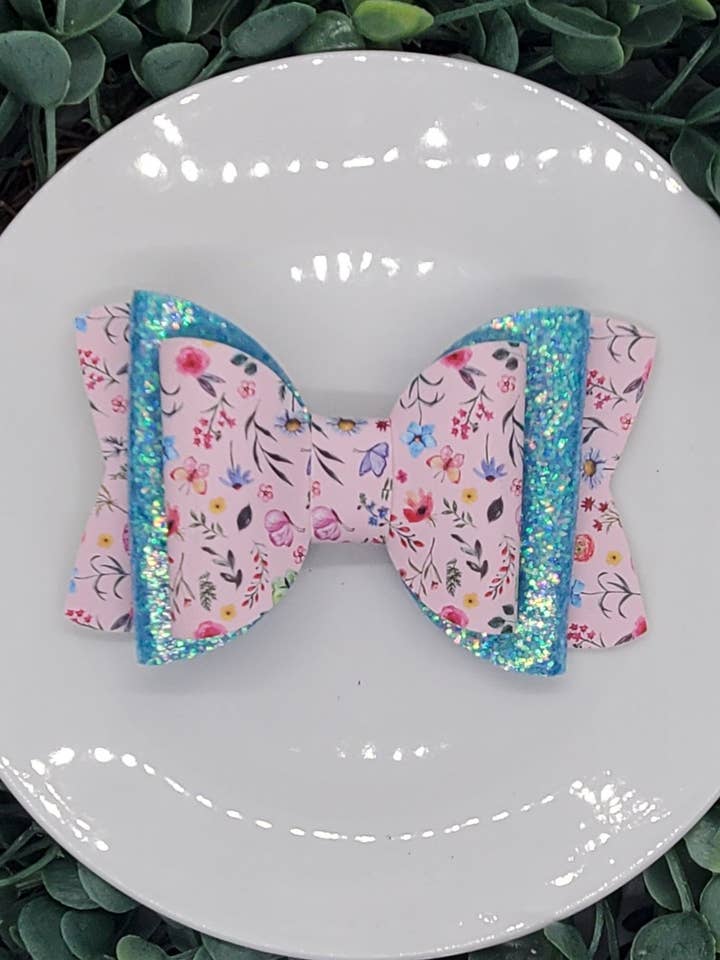 Nœud floral 5" pour la vente par Ashcraft Creations & Designs