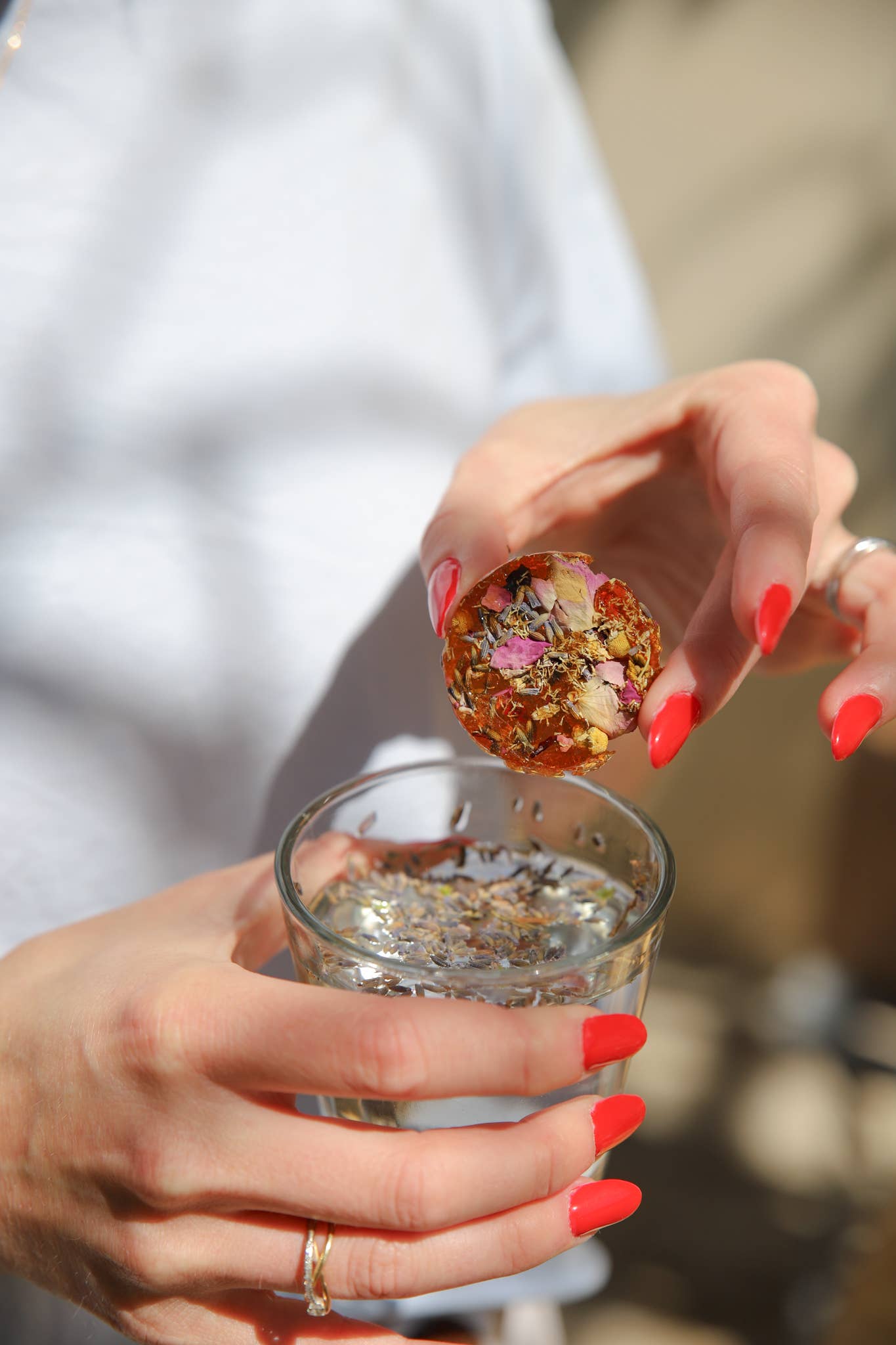 UN MOMENT EN PROVENCE - Wholesale Tea Bags - Lavender Honey Tea Bombs – Hibiscus × Rose × Lava1