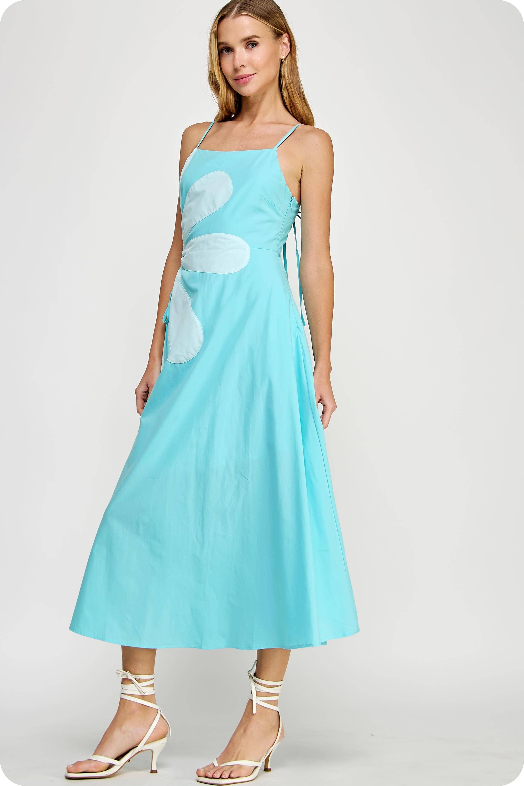 Strut & Bolt - Wholesale Dress - Women's - Sleeveless Side Cut-Out Flower Detail Midi Dress33