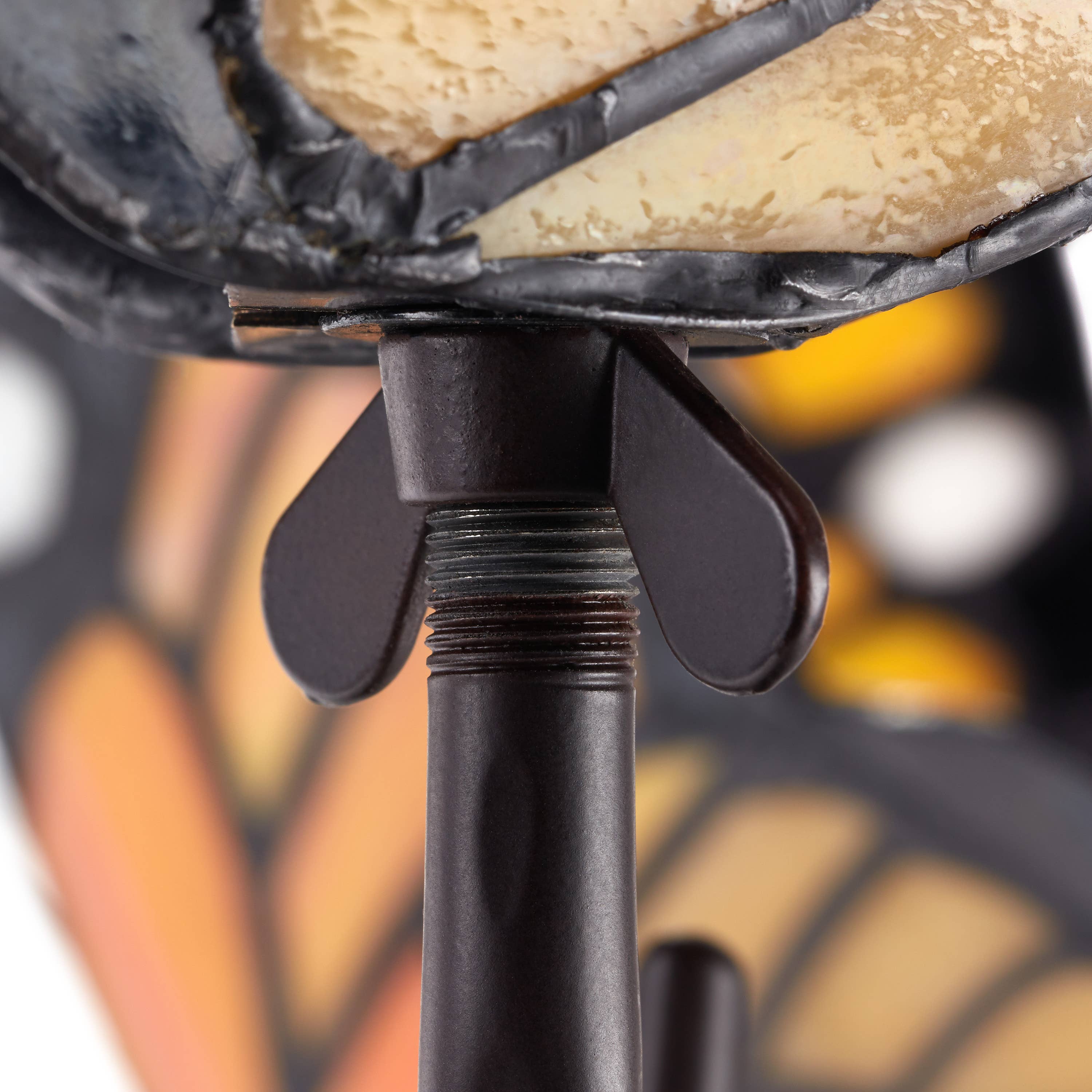 River of Goods - Vente Lampes d'appoint/de bureau - Lampe de table papillon en vitrail Amelia 20,5"H10