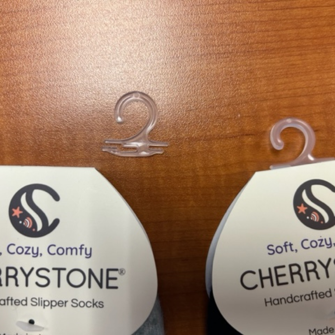 CHERRYSTONE – Großhandel Haussocken – Unisex – Handgefertigte Angora-Haussocken mit rutschfesten Sohlen | Größe L8