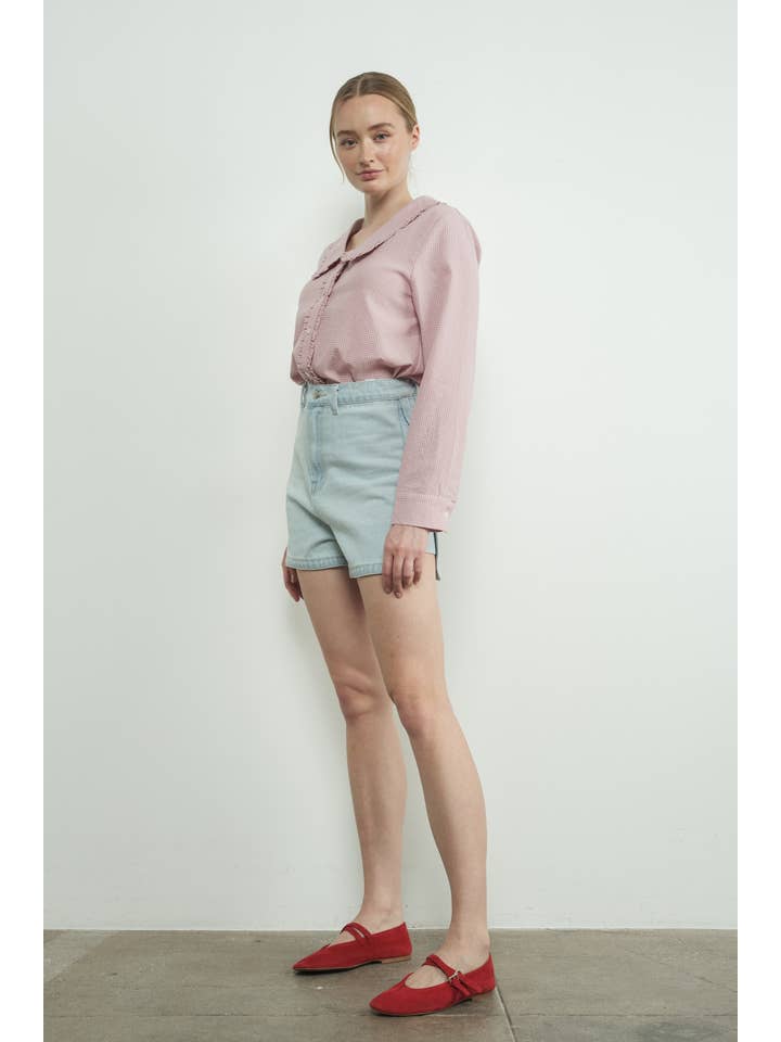 Aaron & Amber - Wholesale Blouse - Women's - MAT3099 CHECKED RUFFLE EDGE COLLAR BUTTONDOWN BLOUSE