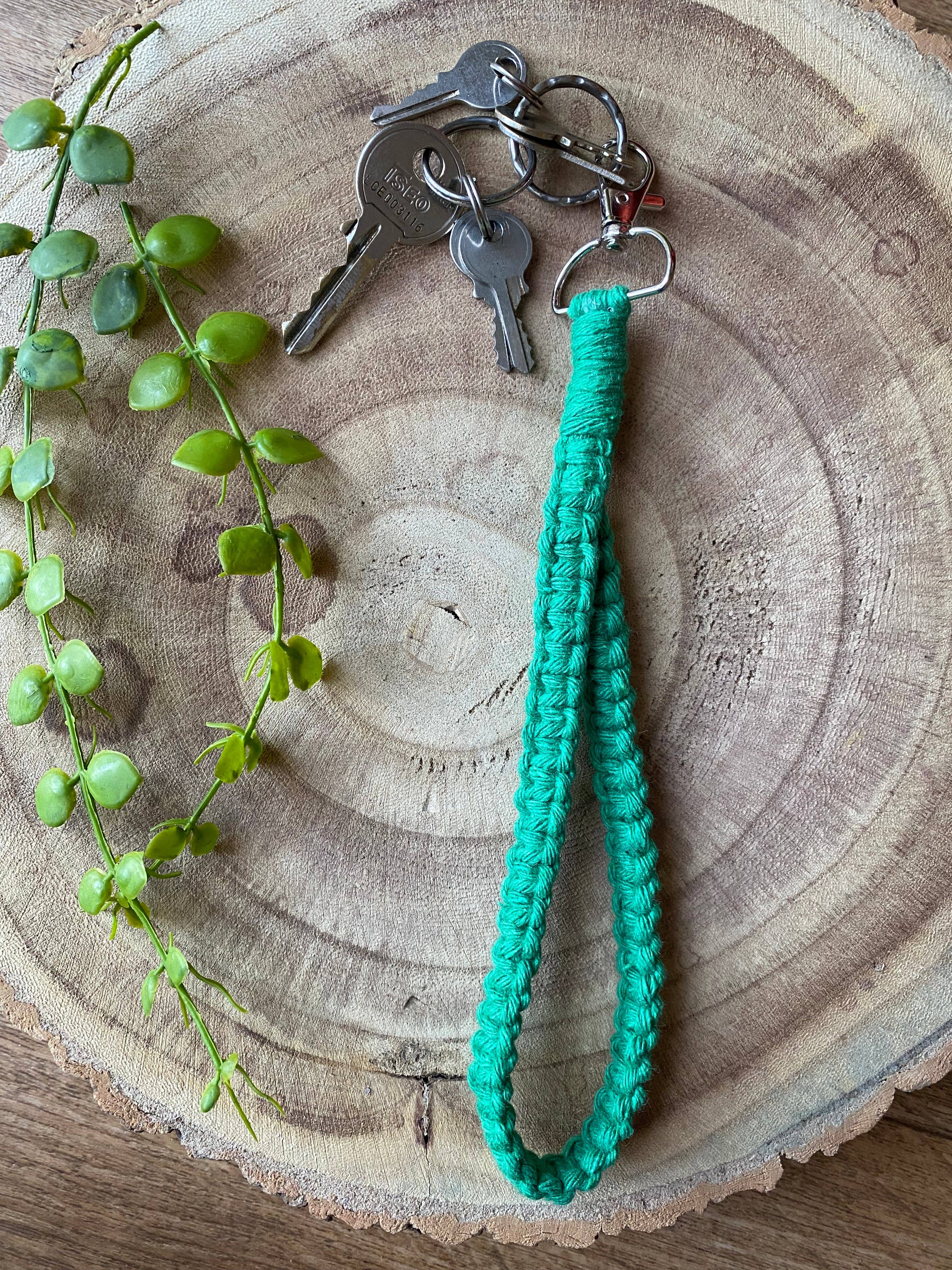 Macra-Made With Love – wholesale Keychain – Women's – Wristlet Keychain0