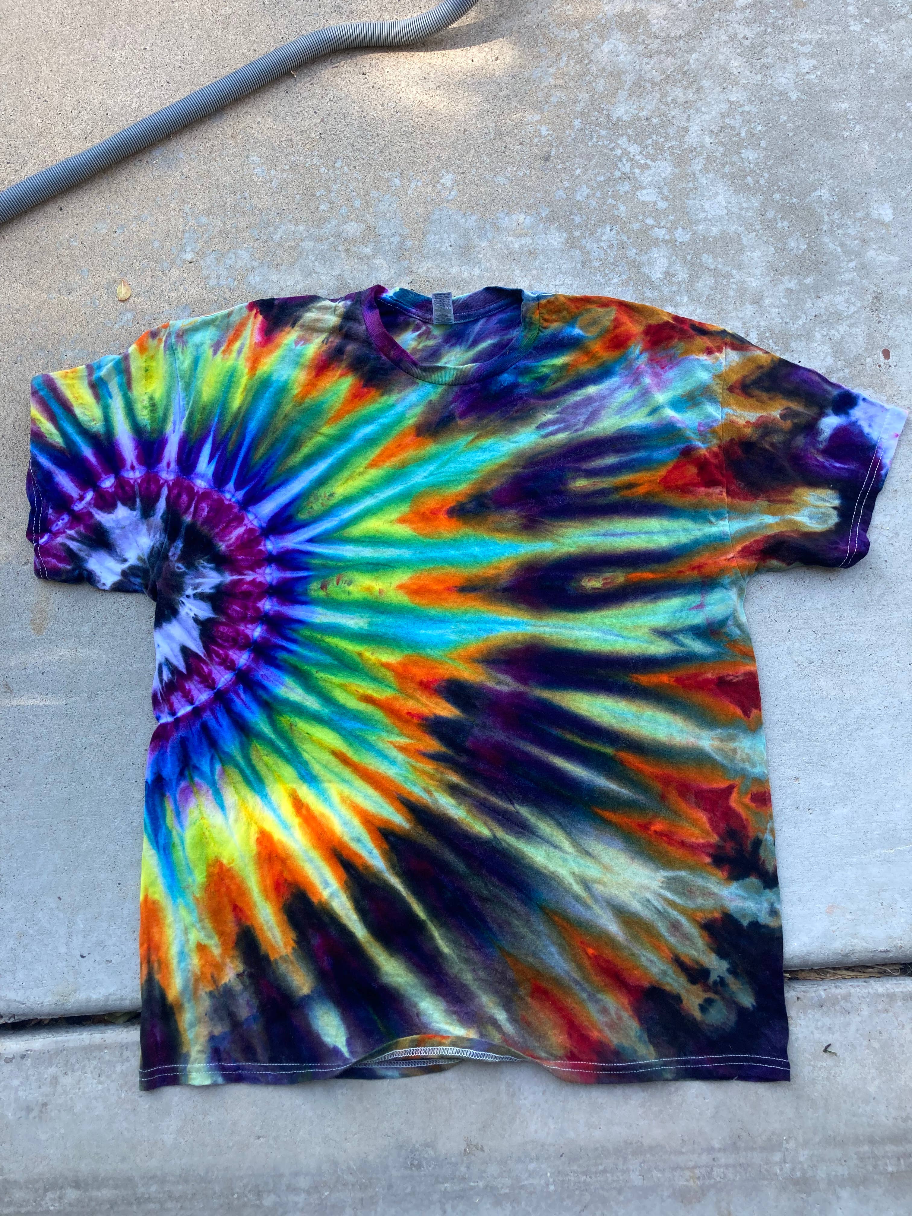 Sunshine Tie Dye - Wholesale T-Shirt - Women's - Rainbow sunburst