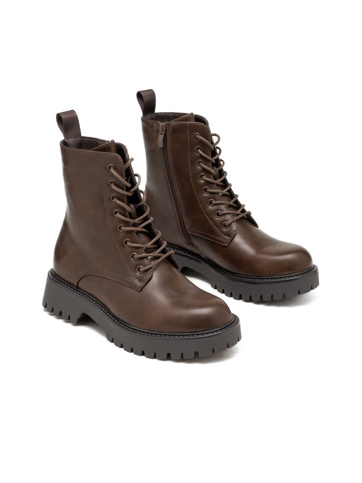 C'M PARIS - Wholesale Combat/Military Boots - Women's - Lace-Up Combat Boot with Lug Sole 92665