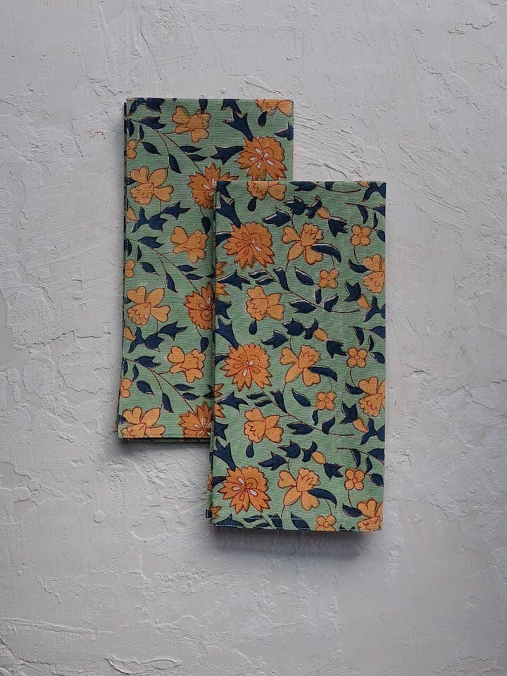 Noor - Serviettes de table imprimées à la main - Lot de 4 (Sauge) pour la vente par Soil to Studio