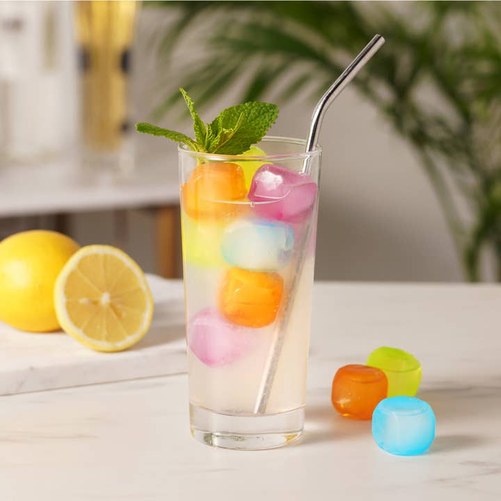 TRUE - Wholesale Drink Chilling Cubes - Chill Reusable Plastic Ice Cubes - Asst Colors - Pack of 16