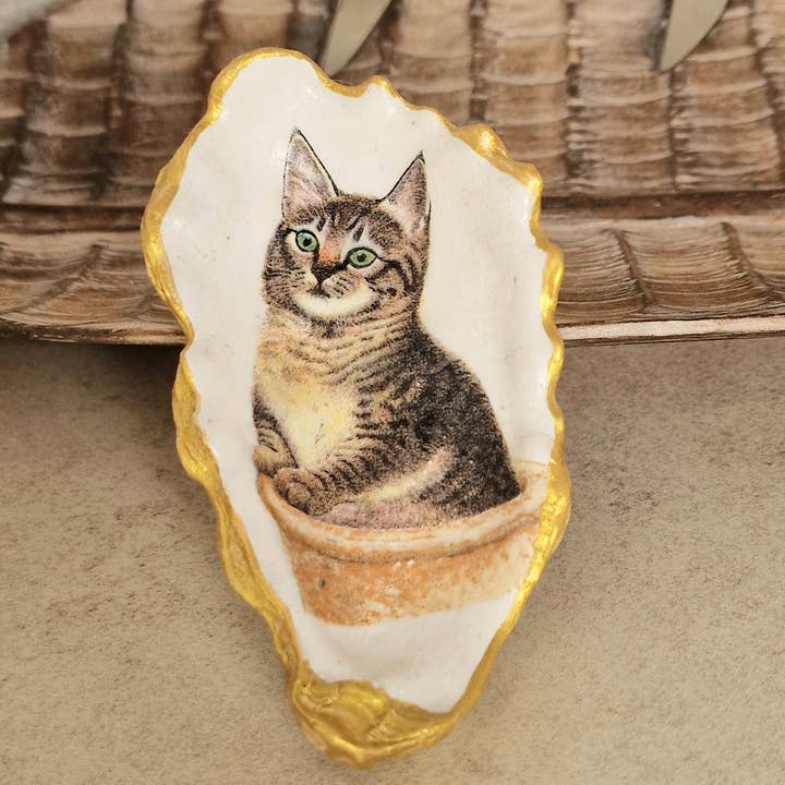 Tabby Cat Green Eyes Oyster Shell Jewellery Trinket Dish for wholesale by Bee my Oyster