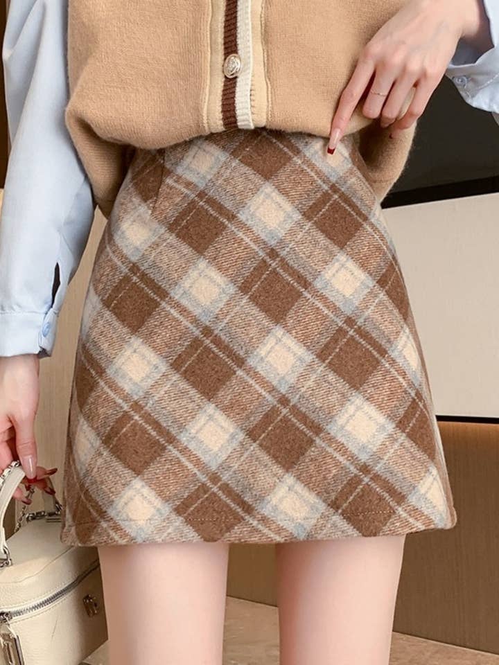 safistyle - Wholesale Skirt - Women's - Plaid Mini Skirt with A-Line Cut1