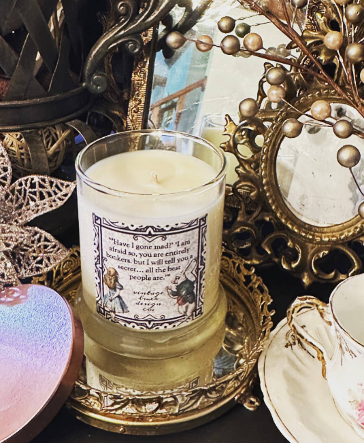 Vintage Luxe Design Co. - Wholesale Jar/Filled Candle - White Rabbit Alice Wonderland 10 Oz Soy Candle Strawberry2