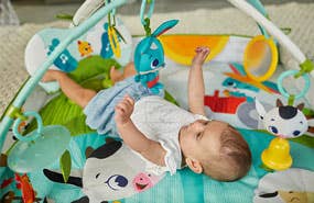 Kidiyami - Venta al por mayor Alfombrilla para jugar - Niños y bebés - Kick & Play Gymini22