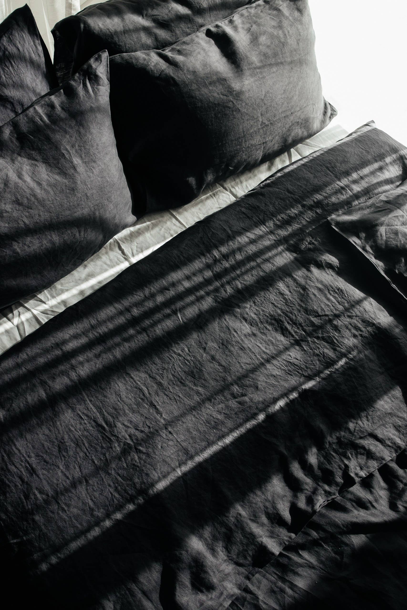 Linen Way Inc. - Wholesale Bedding Set - Trieste Duvet Cover Set - 4 Colors0