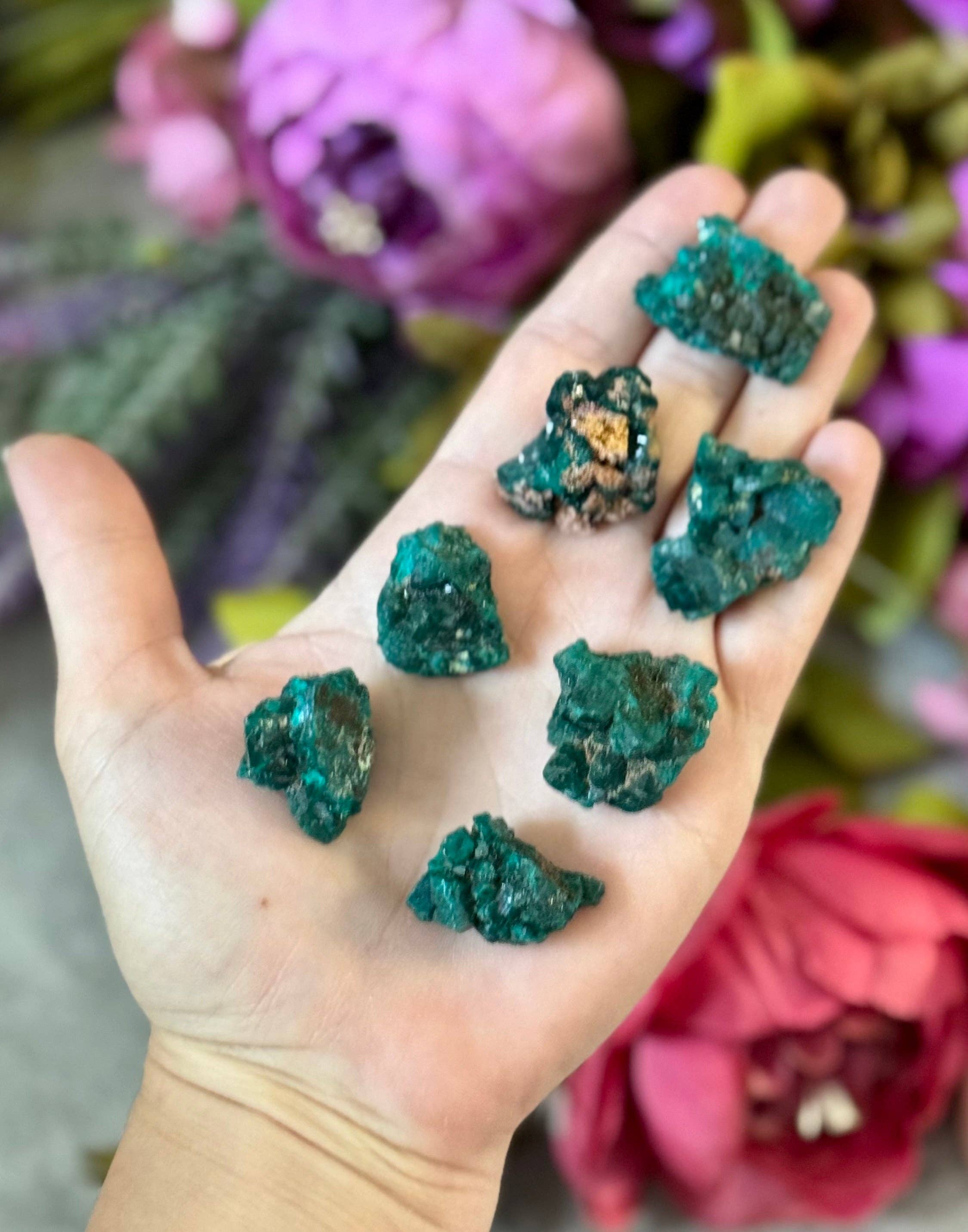Mandala Gems - Vendita all'ingrosso Pietra/cristallo spirituale - Campioni di Cristallo di Dioptasio Grezzo, Minerale di Dioptasio Verde1