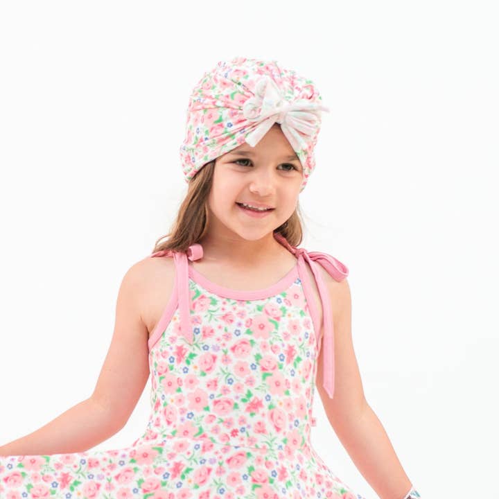 Turban nœud floral étourdi pour la vente par Sweet Peas Co