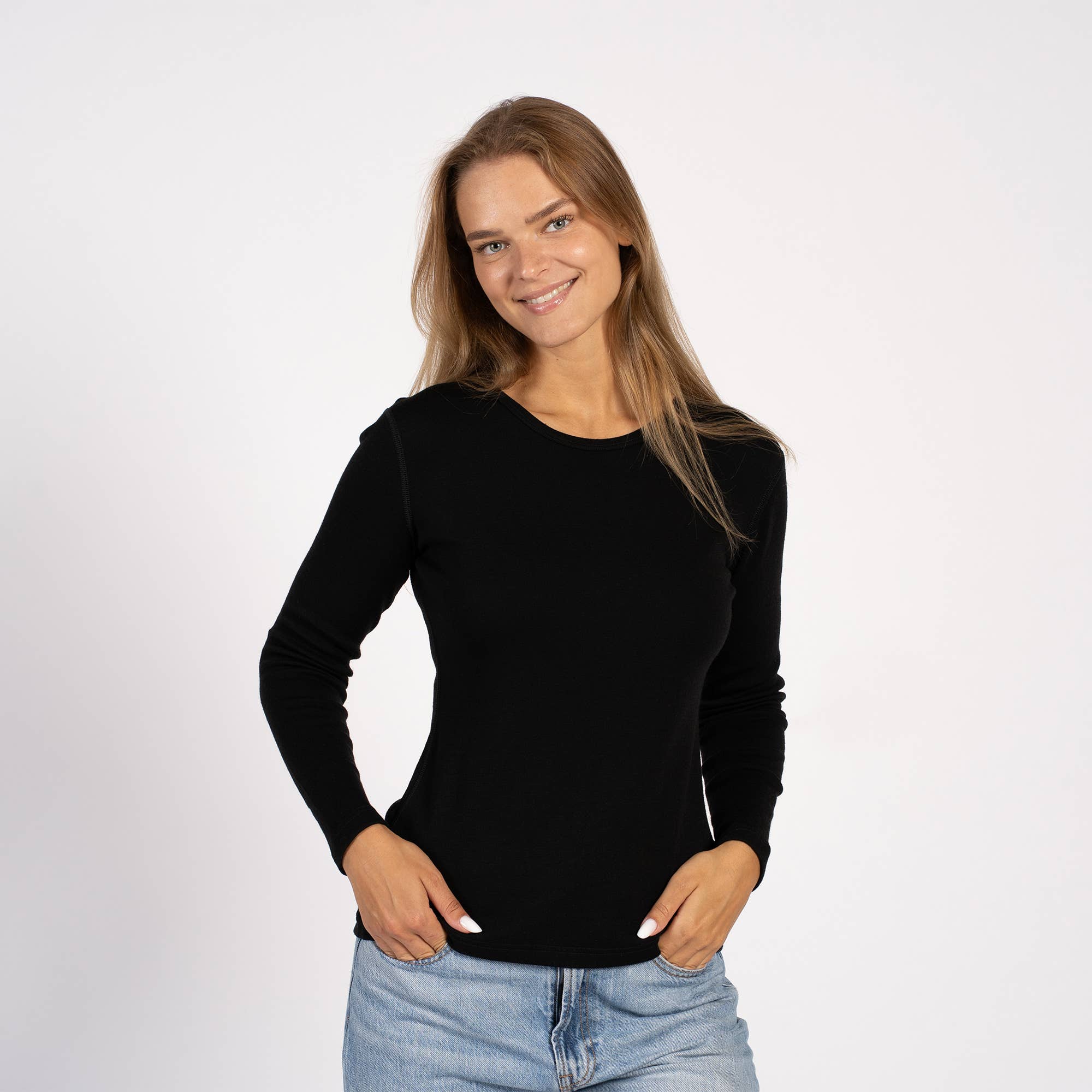 menique - Wholesale Athletic Top - Women's - Women's Midweight Merino Thermal Long Sleeve Tee Dark Green1