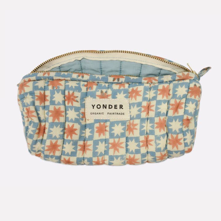 YONDER. – wholesale Make-up/cosmetic bag – Quilted Barrel Case | Pinwheel | Sky3