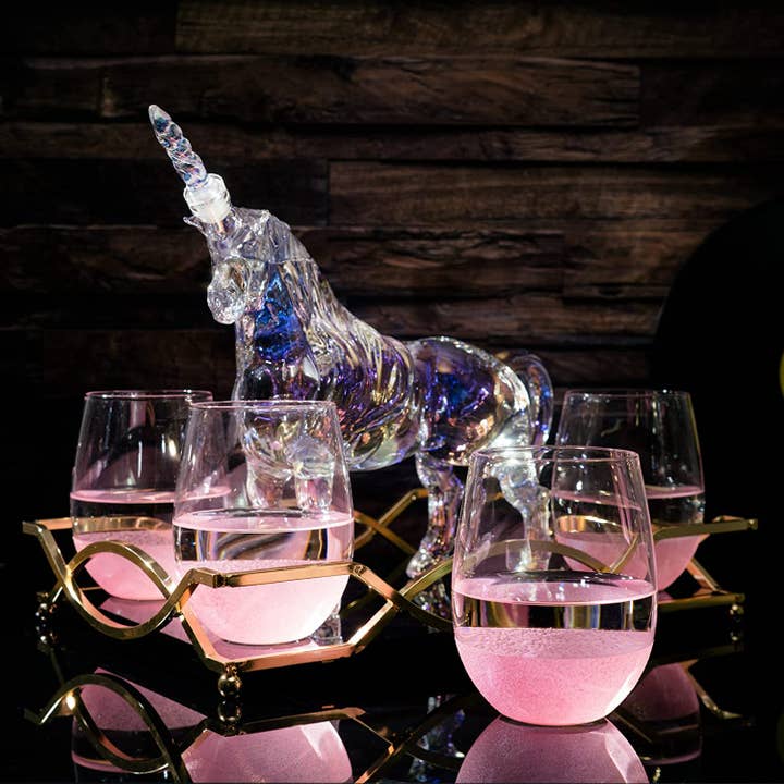 The Wine Savant / Khen Glassware - Wholesale Decanter - Iridescent Unicorn Whiskey Decanter Set 750ml & 4 Glasses3