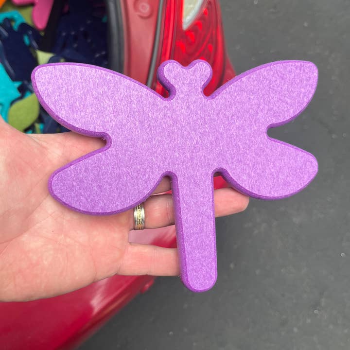 Piquet de jardin en polyéthylène Dragonfly pour la vente par Tom The Turner