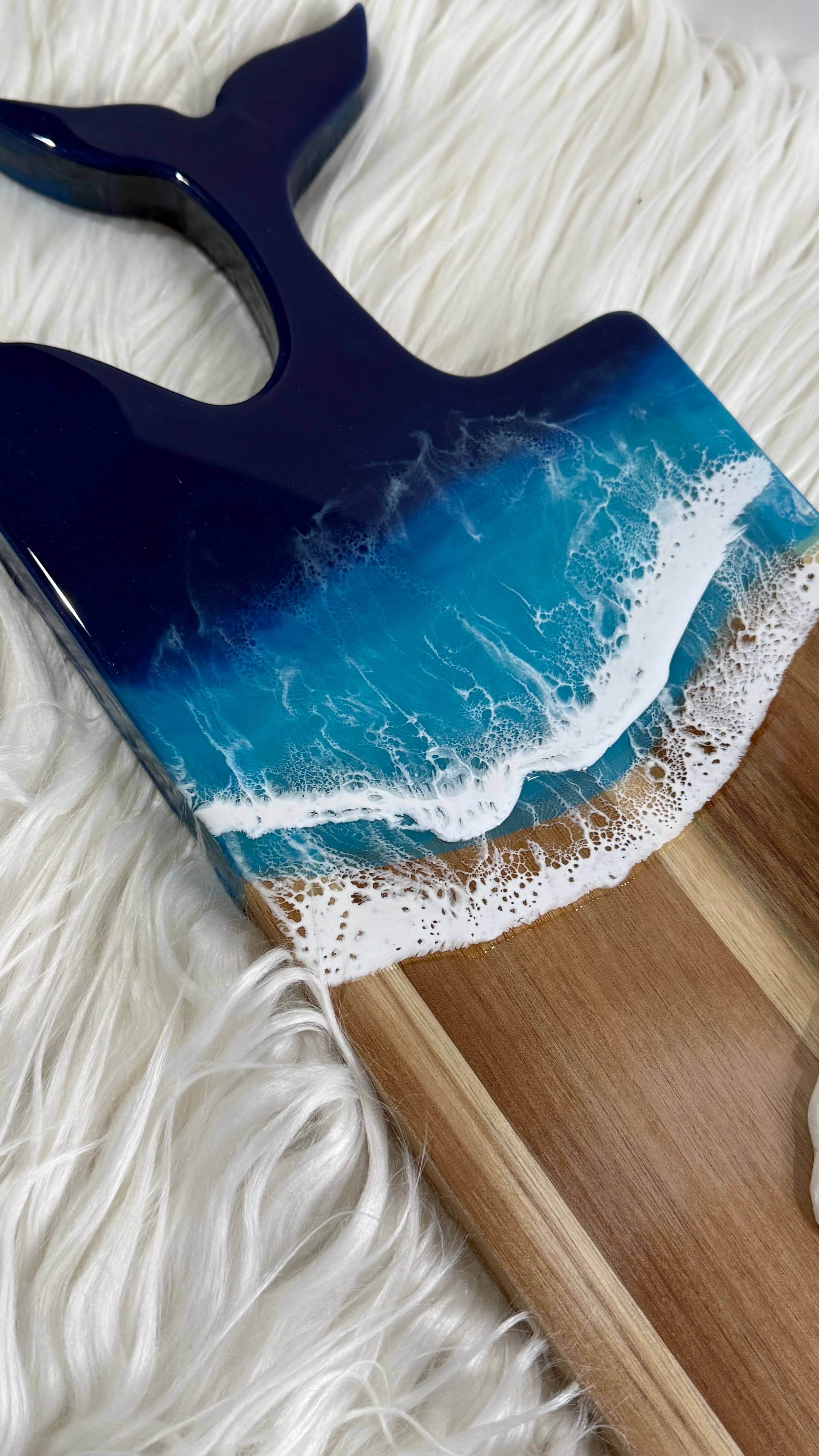 Fluid Life by Sharon - Vente Plateaux à fromage - Planche à fromage queue de baleine2