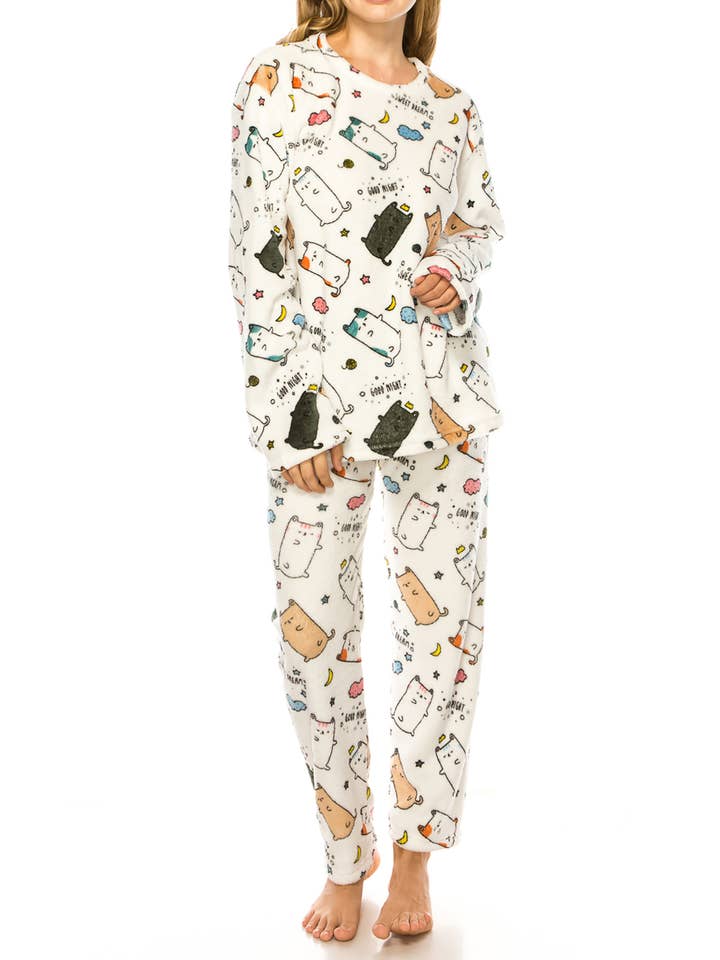 IVORY Kawaii Sleepy Kitty Cat Microfleece Pajama Set for wholesale on Faire1