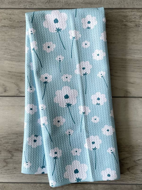 Sky Blue Daisy Towel for wholesale by Happy & Bright