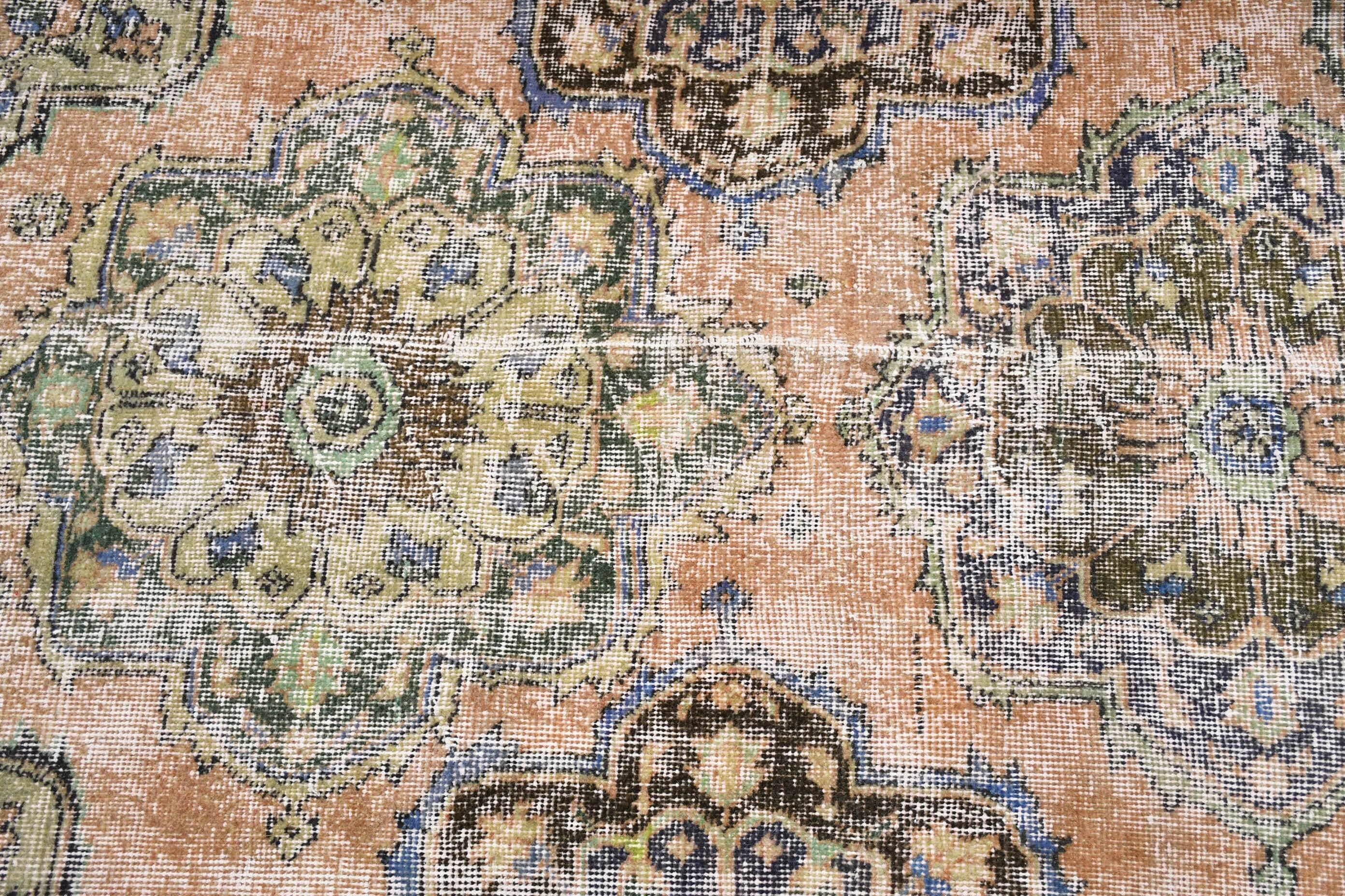 The Loom Wholesale – wholesale Rug pad – Vintage Beige & Green Wool Rug - Handmade Classic Design4