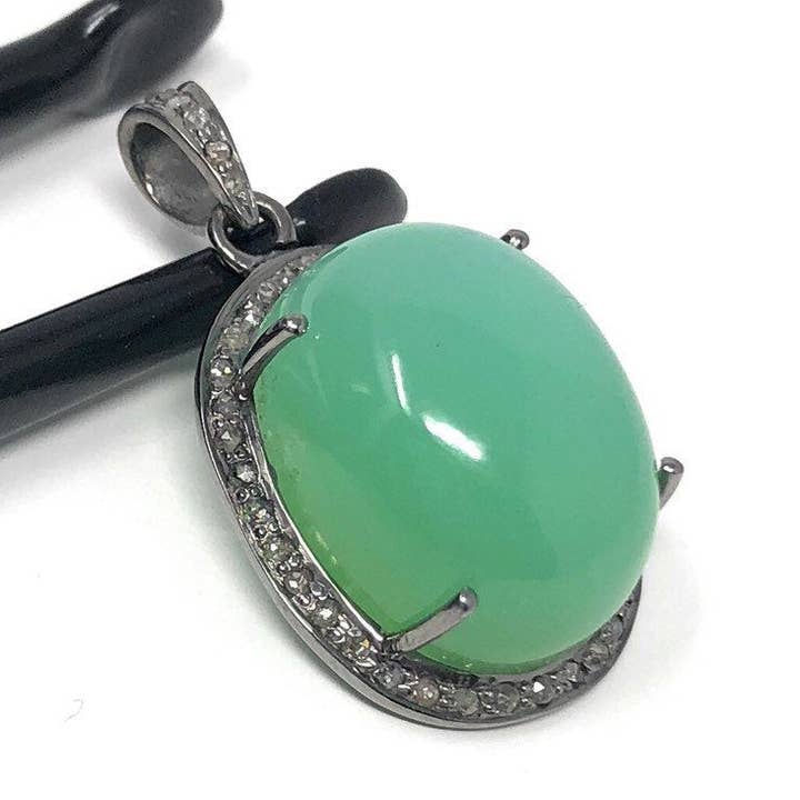 Pendentif chrysoprase, pendentif pierre précieuse, pendentif en argent, pendentif diamant chrysoprase, pendentif diamant pavé, pendentif en argent sterling pour la vente par Akstar Gems