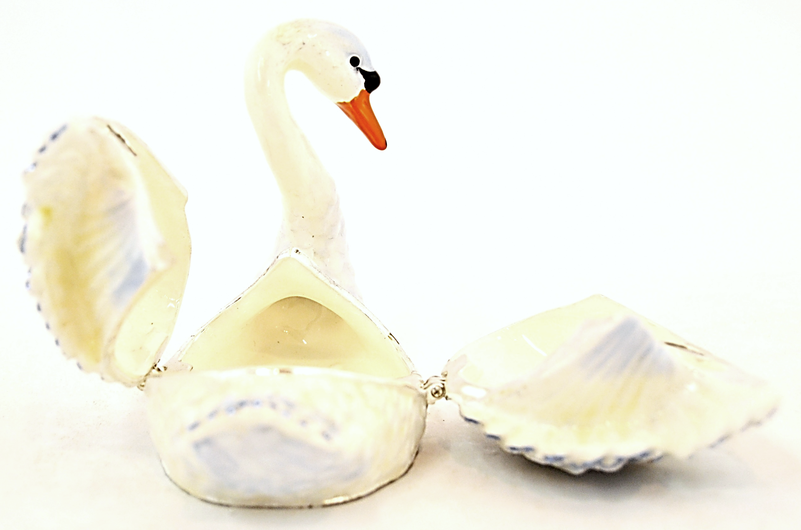 Ciel Collectables - Wholesale Jewelry Box/Organizer - Pink Swan Trinket Box. Hand Made with White & Pink Enamel11