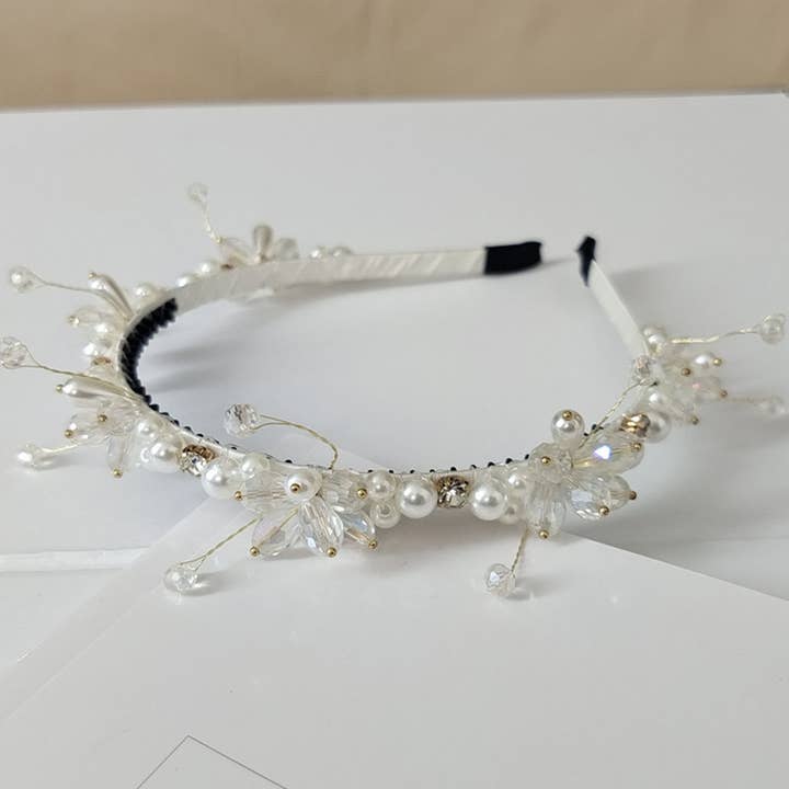 Faux perles et cristaux étincelants en blanc SS61 pour la vente par PEACH ACCESSORIES
