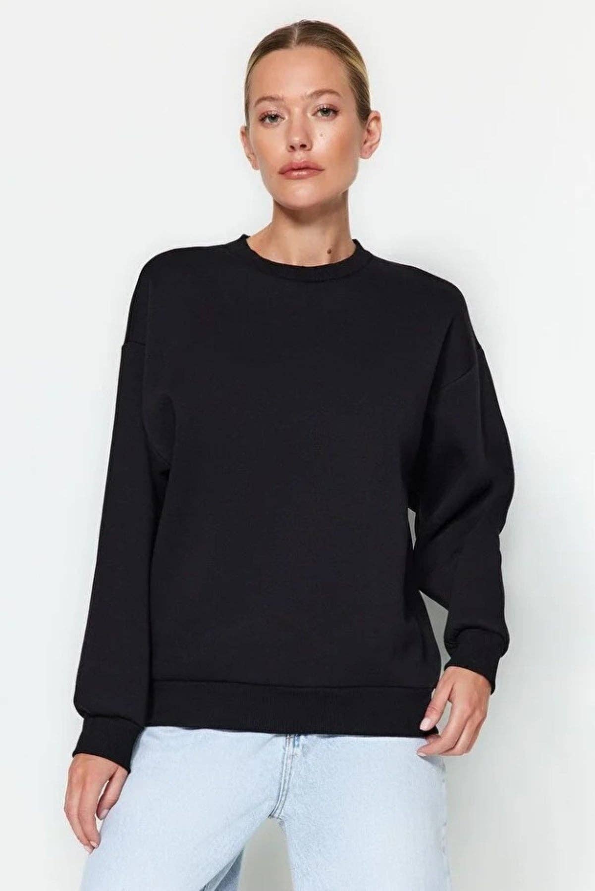 Hoxton Gal – wholesale Sweatshirt – Women's – Thick Fleece-Lined Regular Fit Crew Neck Basic Knit Sweatshirt22