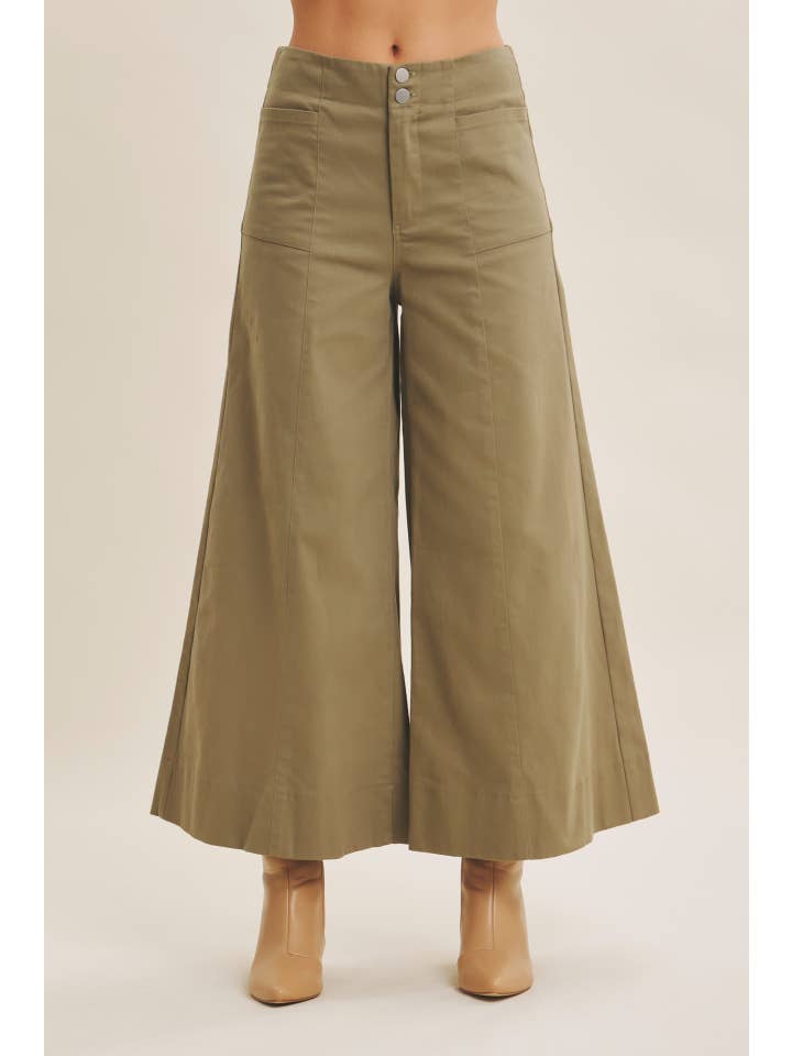 in february - Vente Jean – femme - PANTALON COURT À JAMBES LARGES ET TAILLE HAUTE EXTENSIBLE14