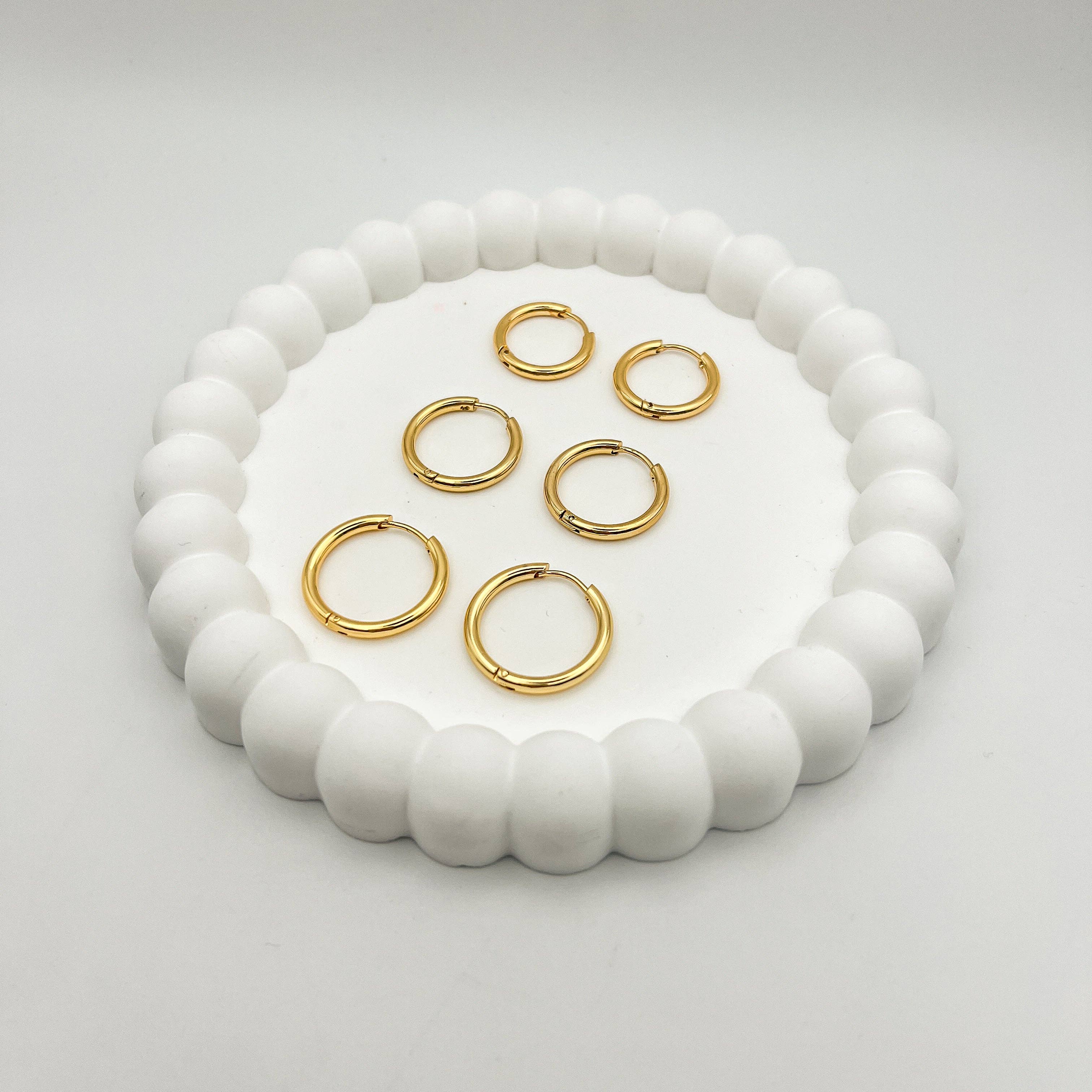 Fiona Grace - Wholesale Jewelry Set - Larger 18k Gold Huggies- Set Of 36